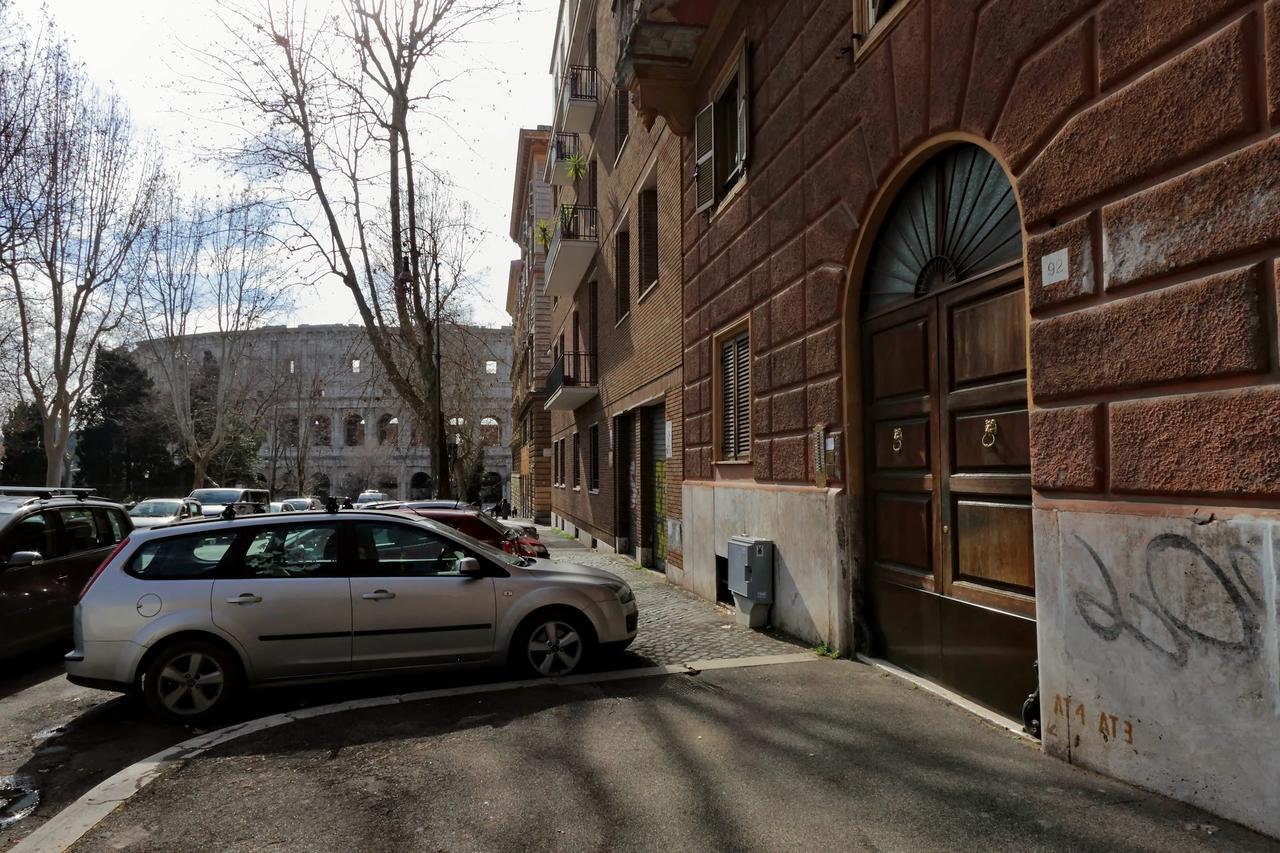 Dolce Casa Colosseo Rome Exterior photo