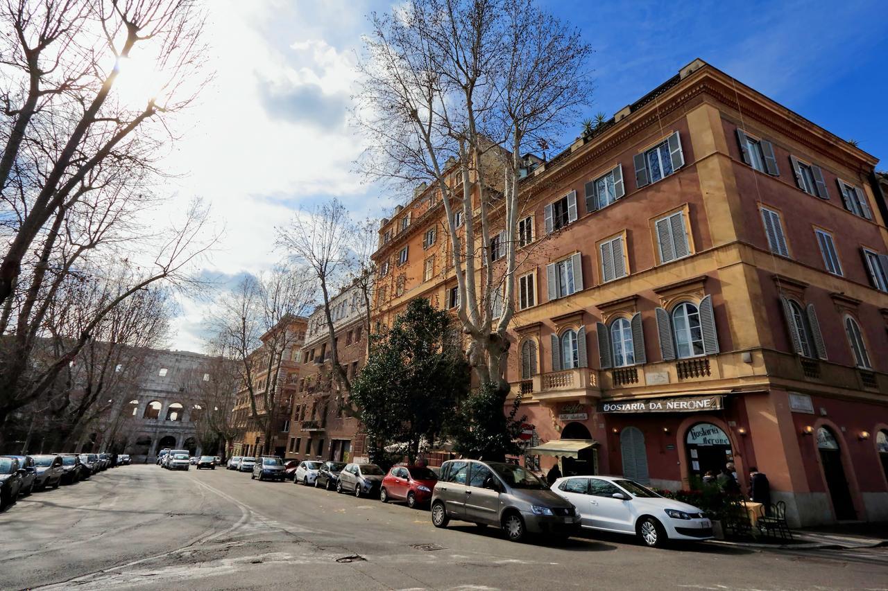 Dolce Casa Colosseo Rome Exterior photo